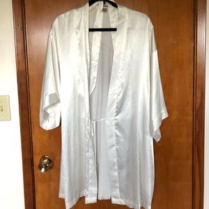 Victoria’s Secret Bridal Robe